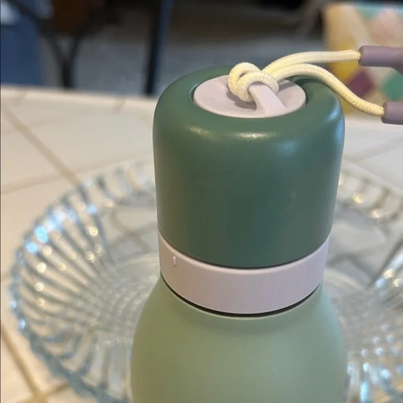 Owala 24oz Free Sip Twist Stainless Steel Water Bottle - Picture 12 of 14